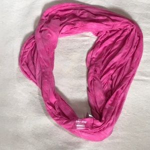 Nike Infinity  Waves Scarf